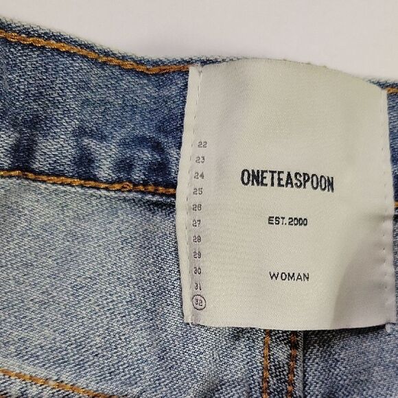 One Teaspoon Denim Shorts NWT - Picture 3 of 6